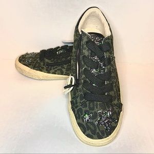 NWT ZARA KIDS FOREST GREEN PRINT SNEAKERS